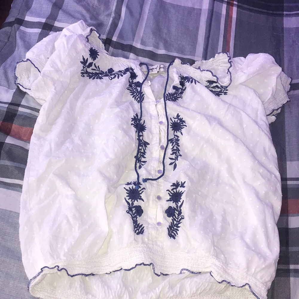 Tee